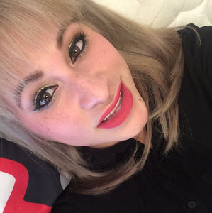 Meet your Posher, Edna